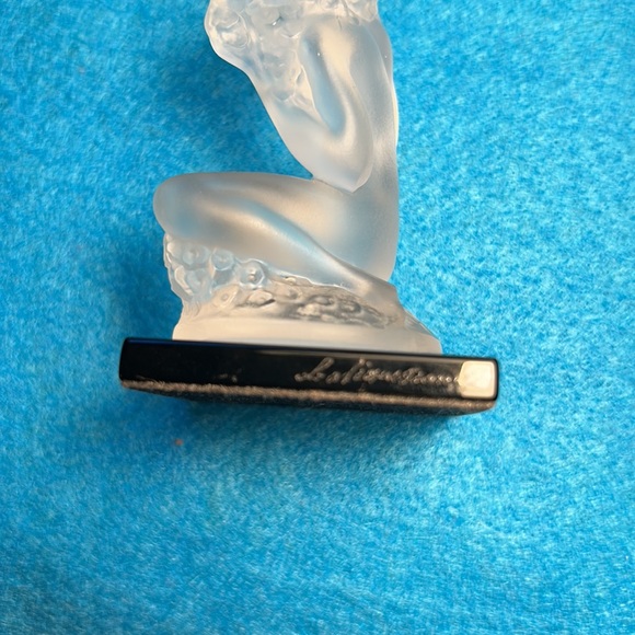 Crystal frosted Lalique nude woman sculpture - Picture 4 of 4